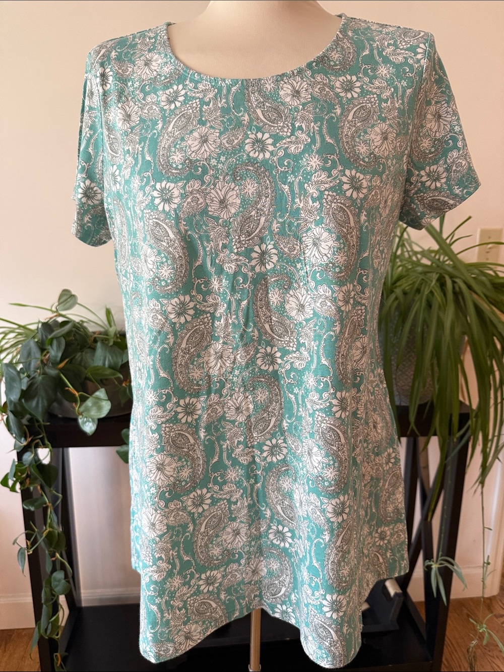 J. Jill Short Sleeve Paisley Tee - Aqua Green and White